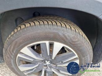 Peugeot 2008 2008 (CU), MPV, 2013 / 2019 1.2 12V e-THP PureTech 110 picture 21