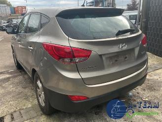 Hyundai Ix35 iX35 (LM), SUV, 2009 / 2015 2.0 16V picture 11