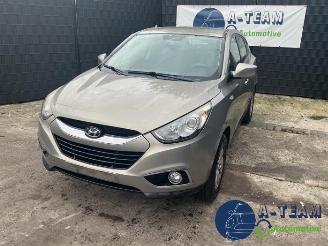 Vrakbiler auto Hyundai Ix35 iX35 (LM), SUV, 2009 / 2015 2.0 16V 2010/8