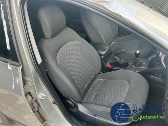 Hyundai Ix35 iX35 (LM), SUV, 2009 / 2015 2.0 16V picture 17