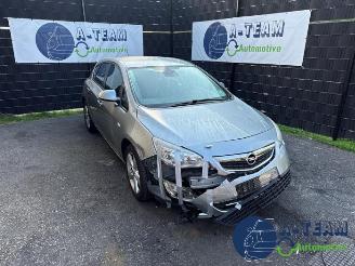 Démontage voiture Opel Astra Astra J (PC6/PD6/PE6/PF6), Hatchback 5-drs, 2009 / 2015 1.4 Turbo 16V 2010/11