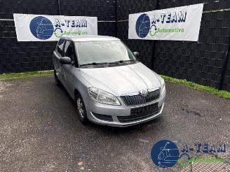 Uttjänta bilar auto Skoda Fabia Fabia II (5J), Hatchback 5-drs, 2006 / 2014 1.2i 12V 2013/1