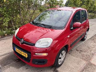 skadebil auto Fiat Panda lichte schade 2013/5