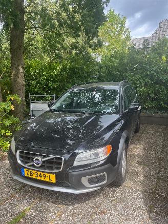 damaged passenger cars Volvo Xc-70 D5 cross country automaat 2010/2