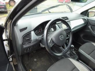 Skoda Fabia Fabia III Combi (NJ5), Combi 5-drs, 2014 / 2022 1.2 TSI 16V Greentech picture 12