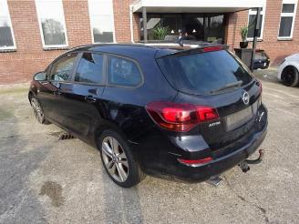 Opel Astra Astra J Sports Tourer (PD8/PE8/PF8), Combi, 2010 / 2015 1.4 Turbo 16V picture 2