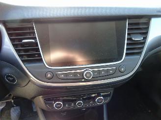 Opel Crossland 1.2 benzine met motorschade picture 13