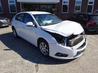 Vrakbiler auto Chevrolet Cruze  2012/12