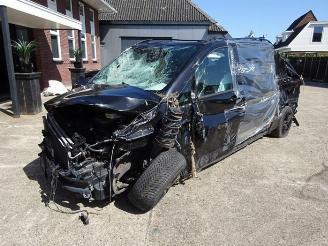 Vrakbiler auto Mercedes V-klasse V (447.8), MPV, 2014 2.0 250d 16V 2019/8
