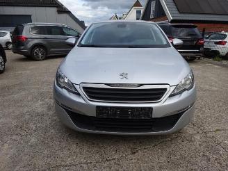 Salvage car Peugeot 308 308 SW (L4/L9/LC/LJ/LR), Combi 5-drs, 2014 / 2021 1.6 BlueHDi 115 2015/4