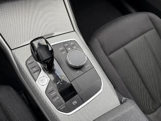 BMW 3-serie 330e High Executive picture 15