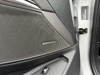 BMW 3-serie 330e High Executive picture 19