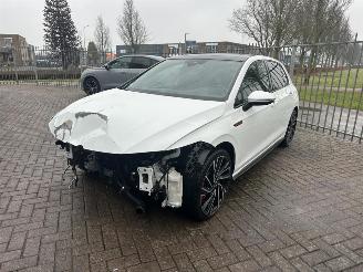 Volkswagen Golf 2.0 TSI GTI picture 5