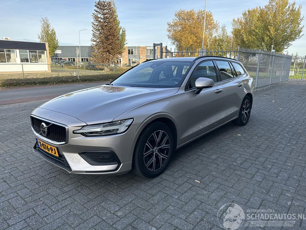 Volvo V-60 2.0 B3 Essential Edition
