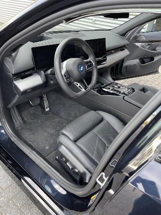 BMW 5-serie Touring 530e M Sport Edition picture 16