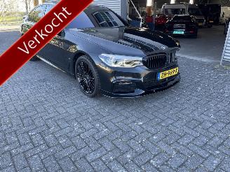 Damaged car BMW 5-serie 530e iPerformance High Executive Edition 2019/5