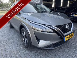 uszkodzony samochody osobowe Nissan Qashqai 1.3 MHEV Xtronic N-Connecta 2022/5