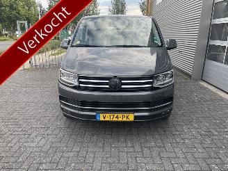 krockskadad bil bedrijf Volkswagen Transporter Dubbelcabine met weinig km. 2.0 TDI L2H1 DC Trendline 2018/4