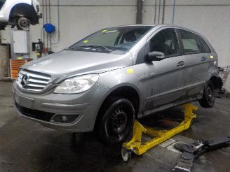 demontáž osobní automobily Mercedes B-klasse B (W245) Hatchback 1.5 B-150 16V (M266.920) [70kW]  (03-2005/11-2011) 2006