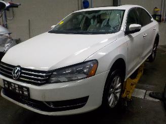 Autoverwertung Volkswagen Passat Passat (362) Sedan 1.8 TSI 16V (CDAA(Euro 5)) [118kW]  (08-2010/12-201=
4) 2013/10
