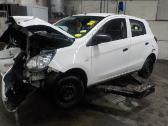 Autoverwertung Mitsubishi Space-star Space Star (A0) Hatchback 1.0 12V (3A90(Euro 5)) [52kW]  (05-2012/...)= 2013