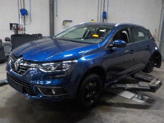 demontáž osobní automobily Renault Mégane Megane IV Estate (RFBK) Combi 5-drs 1.5 Energy dCi 110 (K9K-657) [81kW=
]  (04-2016/...) 2018