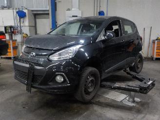 Auto da rottamare Hyundai I-10 i10 (B5) Hatchback 1.2 16V (G4LA) [64kW]  (12-2013/06-2020) 2014