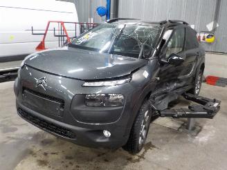 Vrakbiler auto Citroën C4 C4 Cactus (0B/0P) Hatchback 5-drs 1.2 PureTech 82 12V (EB2F(HMZ)) [60k=
W]  (09-2014/...) 2015/0