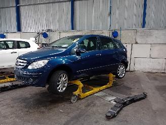 demontáž osobní automobily Mercedes B-klasse B (W245) Hatchback 2.0 B-200 16V (M266.960) [100kW]  (03-2005/11-2011)= 2006