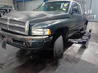 Autoverwertung Dodge Ram Ram Pick-up 5.2 1500 4x2 (Y(V8-318)) [172kW]  (01-1993/09-2001) 1997