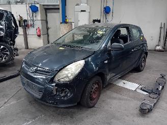 Vrakbiler auto Hyundai I-20 i20 Hatchback 1.2i 16V (G4LA) [57kW]  (09-2008/12-2012) 2009/0