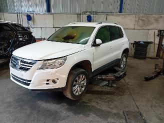 Purkuautot passenger cars Volkswagen Tiguan Tiguan (5N1/2) SUV 2.0 TSI 16V 4Motion (CCZA(Euro 5)) [147kW]  (09-200=
7/07-2018) 2010