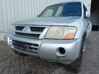 Auto incidentate Mitsubishi Pajero Pajero Canvas Top (V6/7) Terreinwagen 3.2 DI-D 16V (4M41) [118kW]  (10=
-2001/12-2006) 2005/4