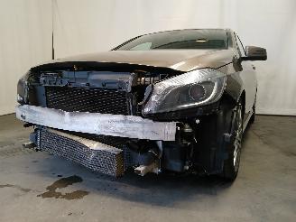 Unfallwagen Mercedes A-klasse A (W176) Hatchback 1.6 A-180 16V (M270.910) [90kW]  (09-2012/05-2018) 2013/12