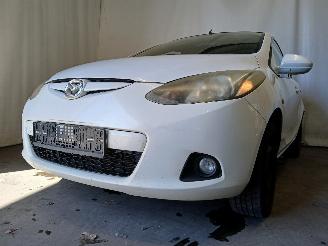 Auto incidentate Mazda 2 2 (DE) Hatchback 1.4 CDVi 16V (Y4) [50kW]  (01-2008/11-2010) 2009/3