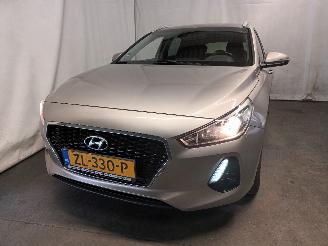 Auto incidentate Hyundai I-30 i30 Wagon (PDEF5) Combi 1.0 T-GDI 12V (G3LC) [88kW]  (03-2017/...) 2018/2