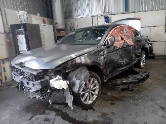 Vrakbiler auto Volkswagen Passat Passat (3G2) Sedan 1.4 GTE Hybrid 16V (CUKC) [160kW]  (06-2015/03-2024=
) 2016/6