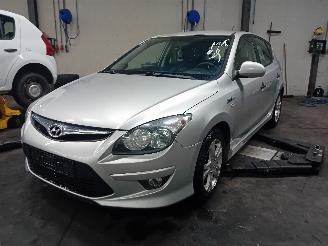 disassembly passenger cars Hyundai I-30 i30 (FD) Hatchback 1.4 CVVT 16V (G4FA) [80kW]  (10-2007/11-2011) 2010