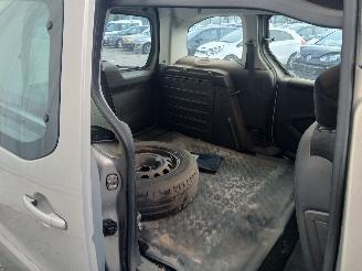 Citroën Berlingo Berlingo Cinqspace, Multispace MPV 1.6i 16V (TU5JP4(NFU)) [80kW]  (04-=
2008/04-2012) picture 9