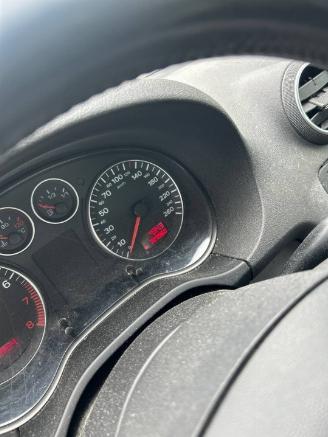 Audi A3 A3 Sportback (8PA) Hatchback 5-drs 1.6 (BGU) [75kW]  (09-2004/03-2013)= picture 2