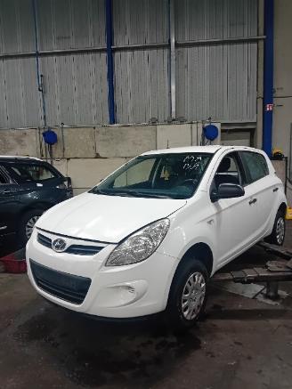 Vrakbiler auto Hyundai I-20 i20 Hatchback 1.2i 16V (G4LA) [57kW]  (09-2008/12-2012) 2010/3