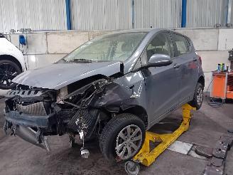 Vrakbiler auto Hyundai I-10 i10 (B5) Hatchback 1.0 12V (G3LA) [49kW]  (08-2013/06-2020) 2016/0