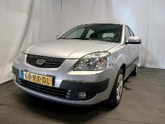 Auto incidentate Kia Rio Rio II (DE) Hatchback 1.5 CRDi VGT 16V (D4FA) [81kW]  (03-2005/12-2011=
) 2005/1