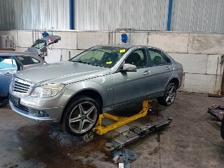 Coche siniestrado Mercedes C-klasse C (W204) Sedan 2.2 C-200 CDI 16V BlueEFFICIENCY (OM651.913) [100kW]  (=
01-2011/...) 2010