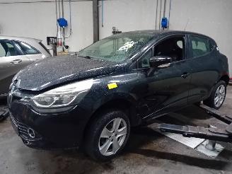 Vrakbiler auto Renault Clio Clio IV (5R) Hatchback 5-drs 0.9 Energy TCE 90 12V (H4B-400(H4B-A4)) [=
66kW]  (11-2012/08-2021) 2012/1