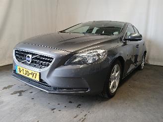 skadebil auto Volvo V-40 V40 (MV) Hatchback 5-drs 1.6 D2 (D4162T) [84kW]  (03-2012/12-2016) 2013/12