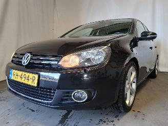 Vaurioauto  passenger cars Volkswagen Golf Golf VI (5K1) Hatchback 1.4 TSI 122 16V (CAXA(Euro 5)) [90kW]  (10-200=
8/11-2012) 2009/8