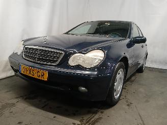 Voiture accidenté Mercedes C-klasse C (W203) Sedan 1.8 C-180K 16V (M271.946) [105kW]  (05-2002/02-2007) 2002/10