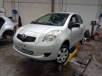 Sloopauto Toyota Yaris Yaris II (P9) Hatchback 1.3 16V VVT-i (2SZFE) [64kW]  (08-2005/11-2010=
) 2008