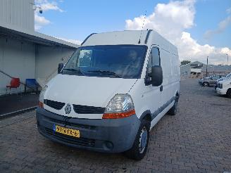 Unfallwagen Renault Master Master II (FD/HD) Van 2.5 dCi 120 FAP (G9U-650) [88kW]  (08-2006/04-20=
10) 2008/10